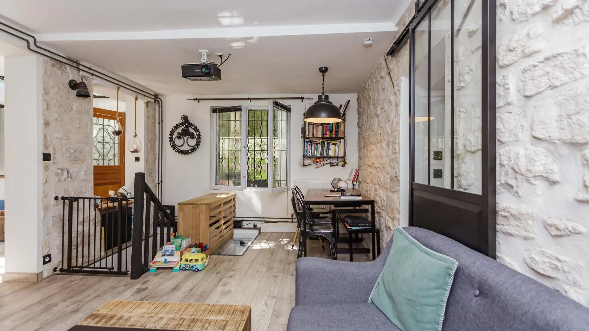 Comme Une Maison A Paris Apartment