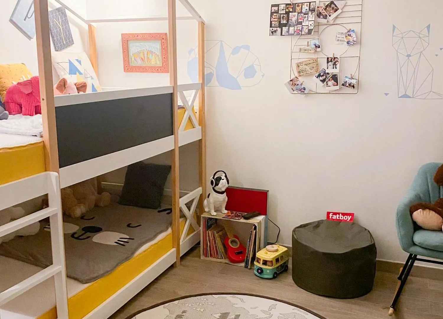 Comme Une Maison A Paris Frankrike