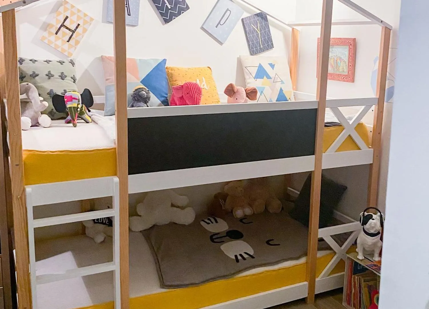 Comme Une Maison A Paris 0*,