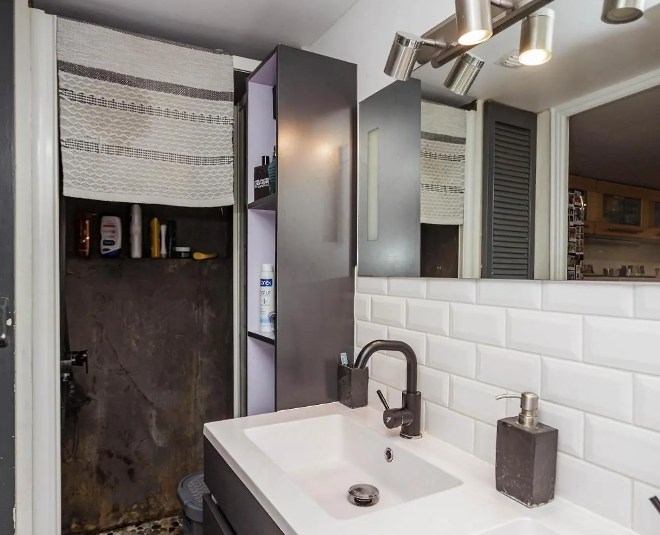Comme Une Maison A Paris Apartment